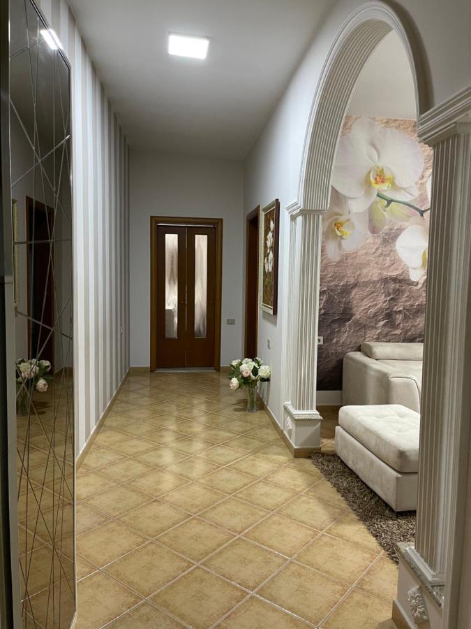 Sunkissed Centre Apartment Vlore Exterior photo